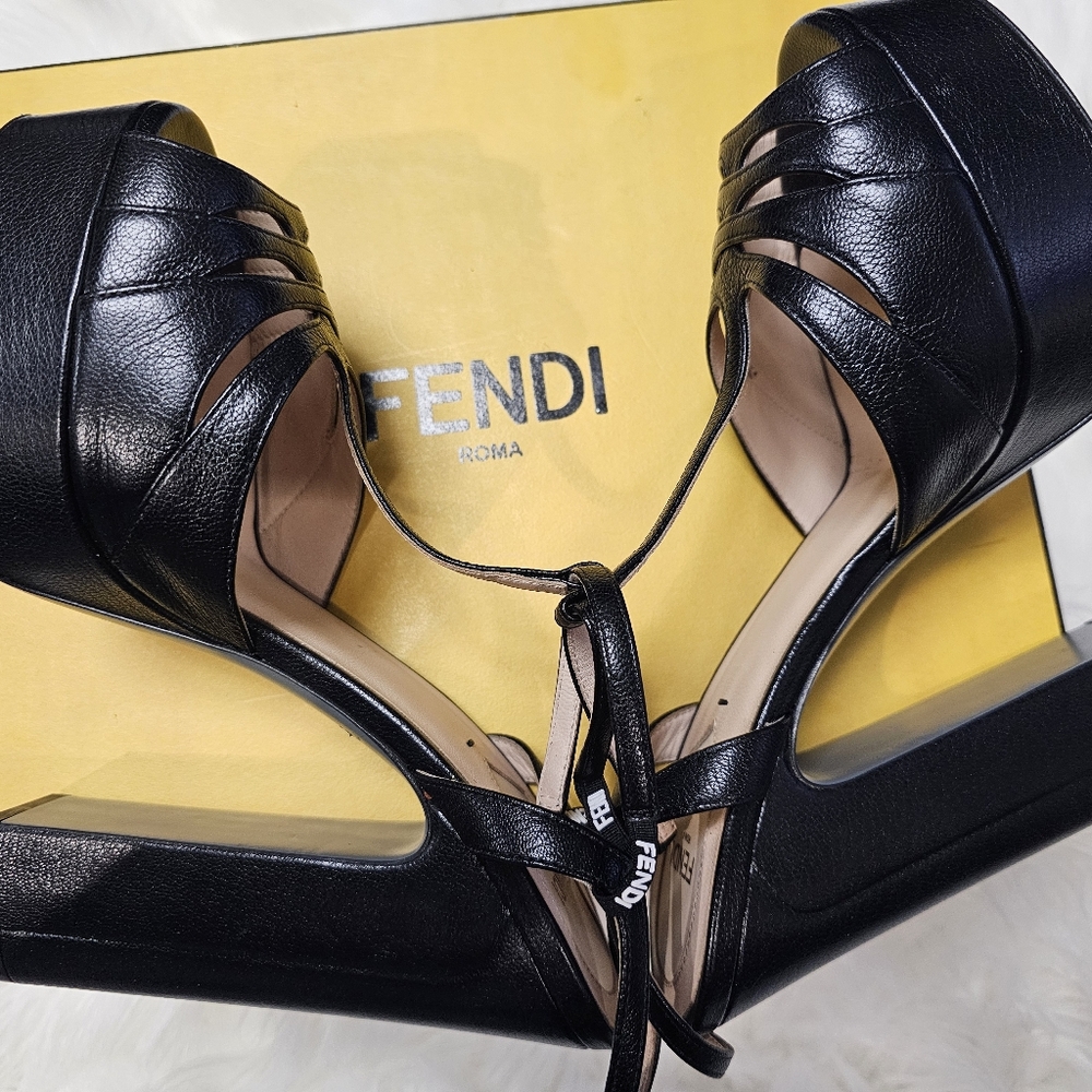 FENDI PLATFORMS SANDALS - Picture 2 of 7